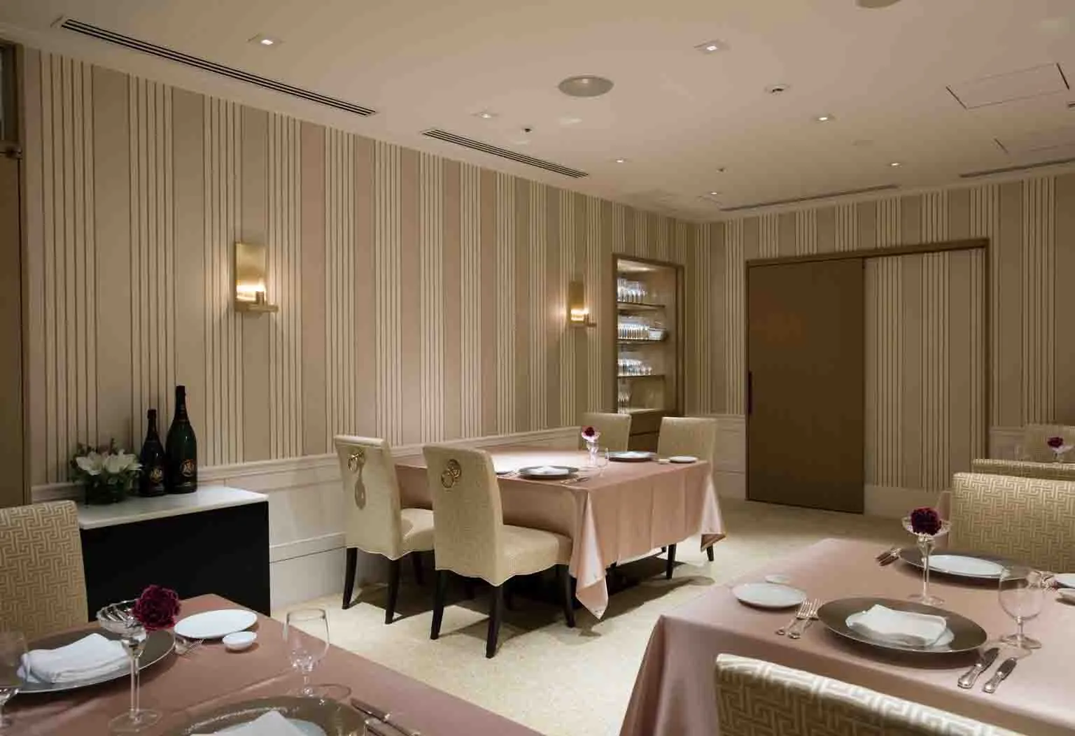 福冈的法国料理，是大仓酒店福冈的 Le Champ d'Or02